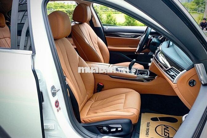 BMW 730i 2015 Trắng 61.000km