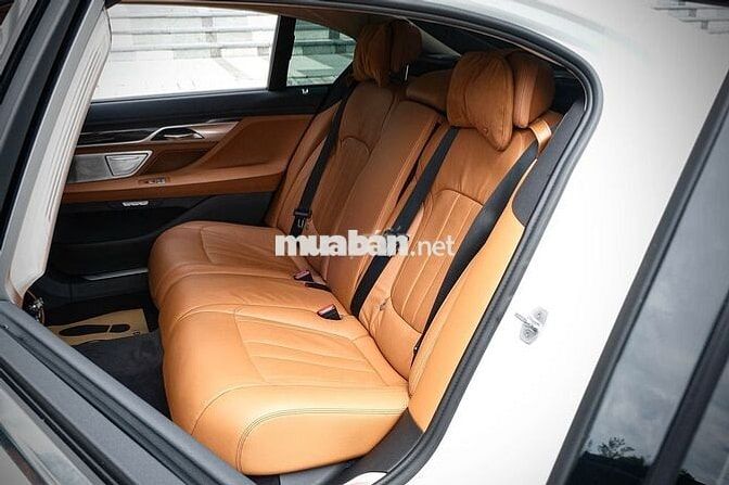 BMW 730i 2015 Trắng 61.000km