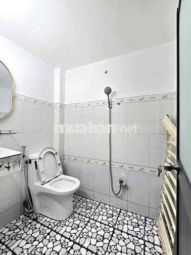 Cho thuê nhà nguyên căn Trệt lầu 2Pn 2wc hẻm 2144 Huỳnh Tấn Phát