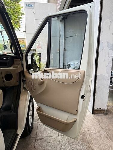 Ford Transit Luxury 2019 Trắng