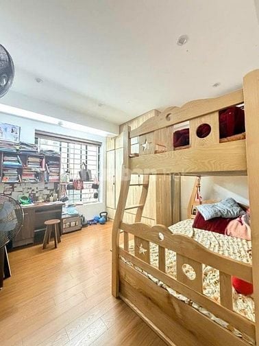 Bán CC Khu đô thị mới Resco, 7,5 tỷ, 118m2, 3PN, 2WC, đầy đủ nội thất