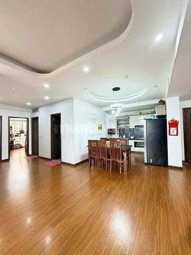 Bán CC Khu đô thị mới Resco, 7,5 tỷ, 118m2, 3PN, 2WC, đầy đủ nội thất