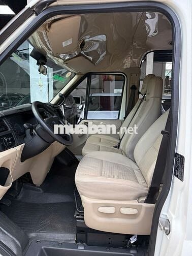 Ford Transit Luxury 2019 Trắng
