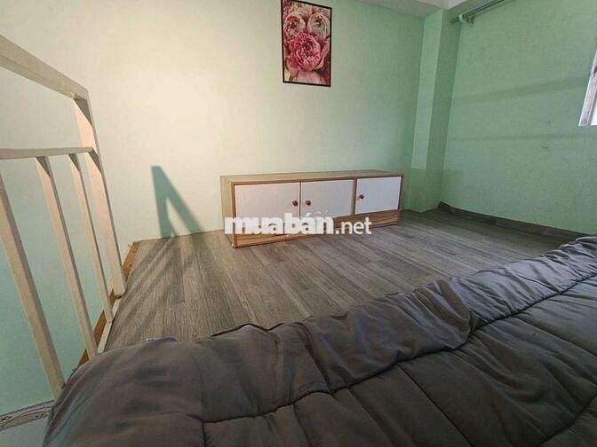phòng cho thuê giá rẻ ,giờ giấc tự do, khoá vân tay