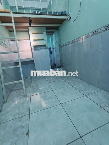 phòng cho thuê giá rẻ ,giờ giấc tự do, khoá vân tay