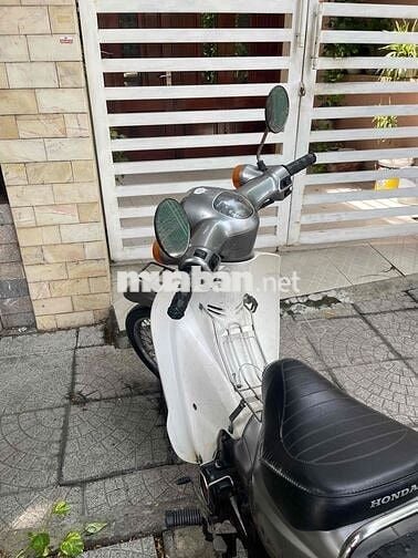 Honda Cub 50 Bạc Việt Nam
