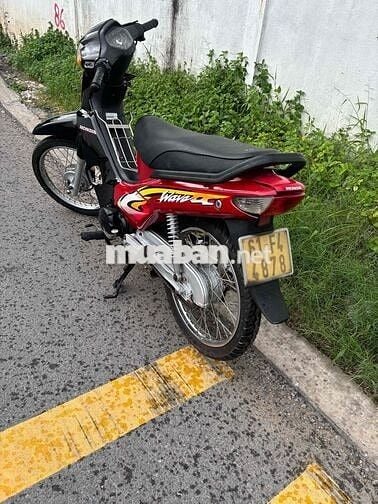 Honda Wave Thể thao màu Đỏ đen