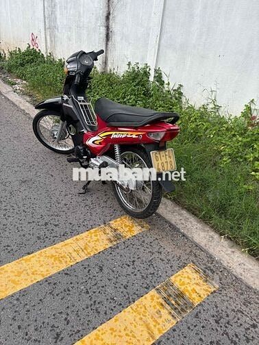 Honda Wave Thể thao màu Đỏ đen