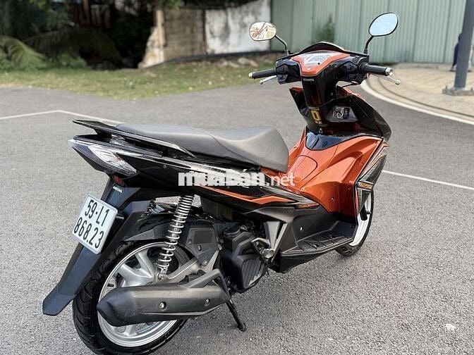 Honda Air Blade 2015 Đen - Cam BSTP máy êm 99%