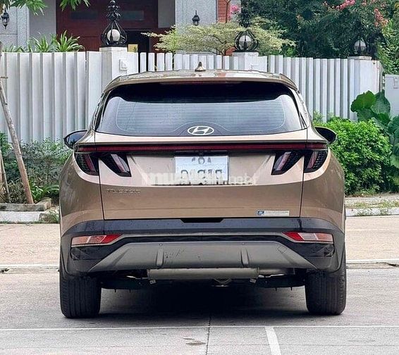 Hyundai Tucson 2.0 ATH xăng đặc biệt sản xuất 2024