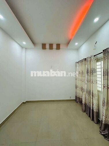 Nhà thuê 4*20 Gác Lửng .xe hơi vào. Đường vĩnh lộc B bình chánh tphcm
