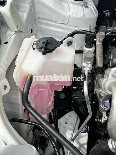 Toyota Innova Cross V 2024 Trắng Nhập khẩu
