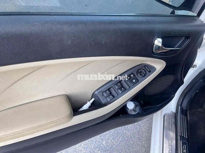 Kia Cerato 2018 Số sàn Trắng