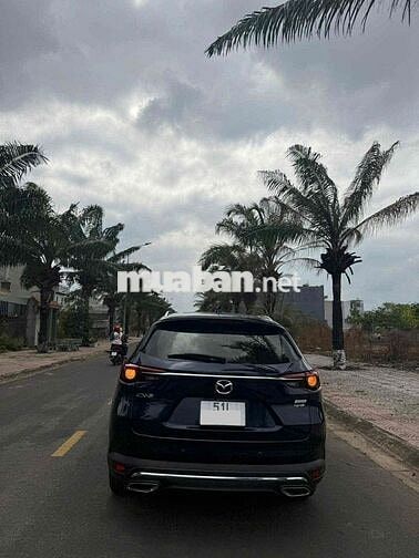 Mazda CX8 Luxury 2022 Đen  ( xe bao đẹp và mới )