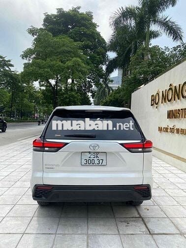 Toyota Innova Cross V 2024 Trắng Nhập khẩu