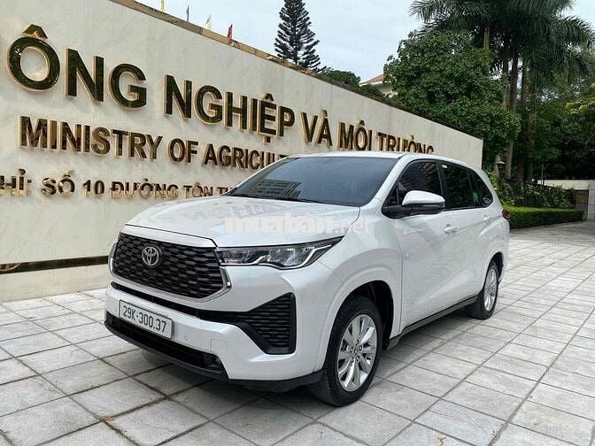 Toyota Innova Cross V 2024 Trắng Nhập khẩu