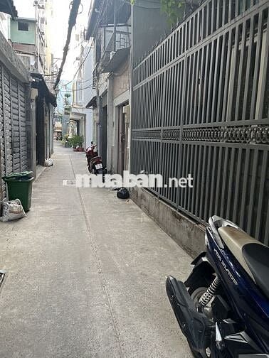 Cho thuê nhà nguyên căn hẻm 666 đường 3/2