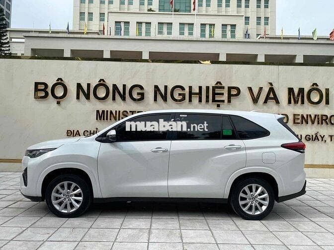 Toyota Innova Cross V 2024 Trắng Nhập khẩu
