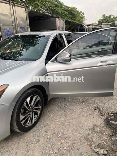 Honda Accord 2023 Bạc Nhập khẩu 5 chỗ