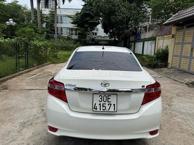 Toyota Vios 2017G Trắng 100000 km