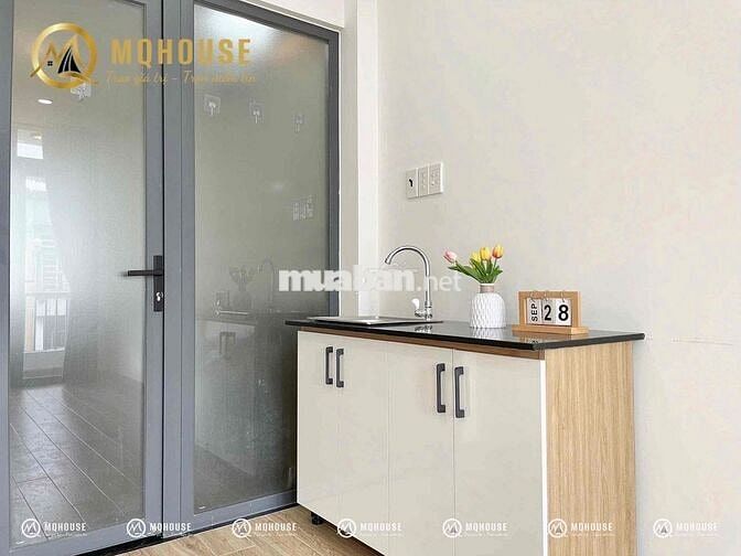 Studio ban công full nội thất, phòng rộng mới ngay HIU, Đầm Sen