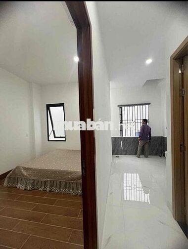 Tài chính 4 tỷ mua nhà ở đâu? 70m2 ô tô đậu ngày đêm.