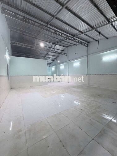 CHO THUÊ KHO 10×30 – XUÂN THỚI THƯỢNG- HÓC MÔN - GIÁ: 18 TRIỆU TL