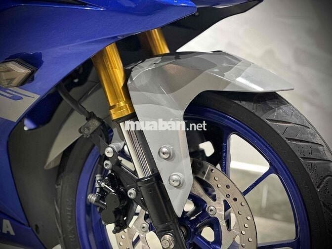 YAMAHA R15V3 2021