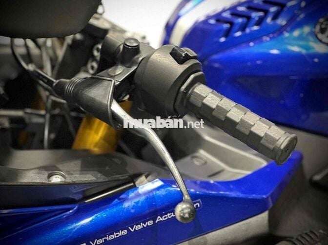 YAMAHA R15V3 2021