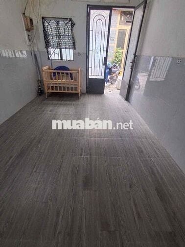 Cho thuê nhà nguyên căn đường mã lò điện nước riêng nhà nước
