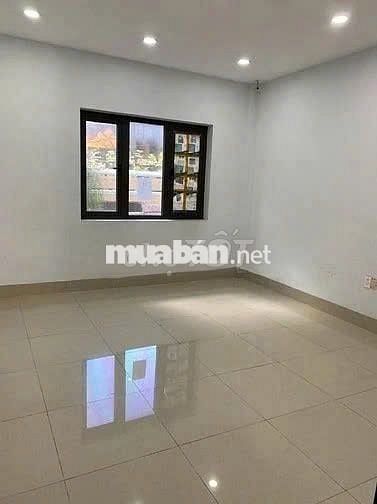 CHO THUÊ NHÀ 2MT : Nguyễn Đình Chính, Quận Phú Nhuận.