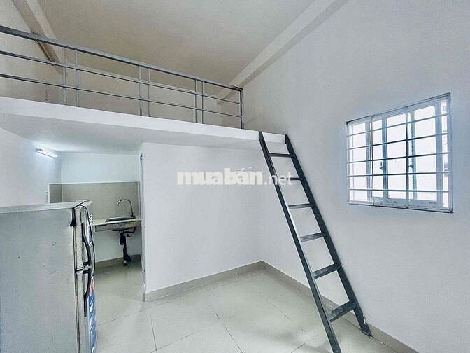 PHÒNG DUPLEX CỬA SỔ - FULL NT - THANG MÁY - NGAY CV HOÀNG VĂN THỤ