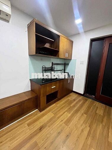 CHO THUÊ STUDIO CỬA SỔ TRỜI-TOÀ THANG MÁY FULL NT- KHU VỰC HOÀNG SA
