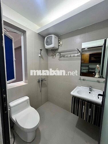 CHO THUÊ STUDIO CỬA SỔ TRỜI-TOÀ THANG MÁY FULL NT- KHU VỰC HOÀNG SA