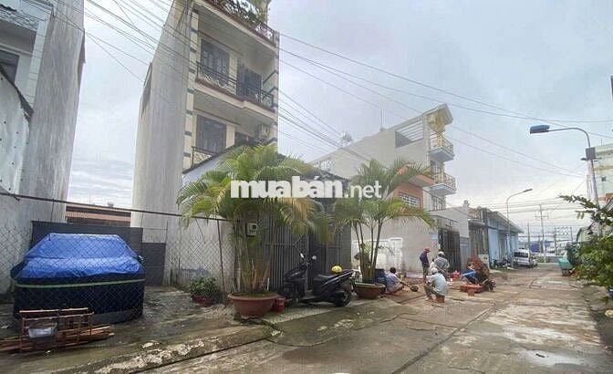 Bán đất kdc VIP Tân Tạo, Bình Tân. DT 4x21=84m full thổ cư, đường 7m.