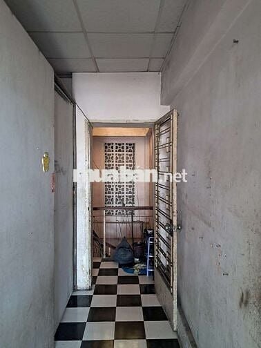 Em có phòng trọ cho 1 người ở tại hẻm số 10/25 Âu Dương Lân