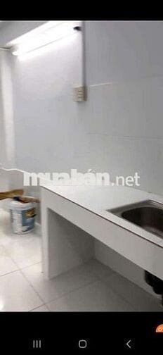 Cho thuê nhà mặt tiền đường Huỳnh Tấn Phát, gần khu chế xuất, quận 7