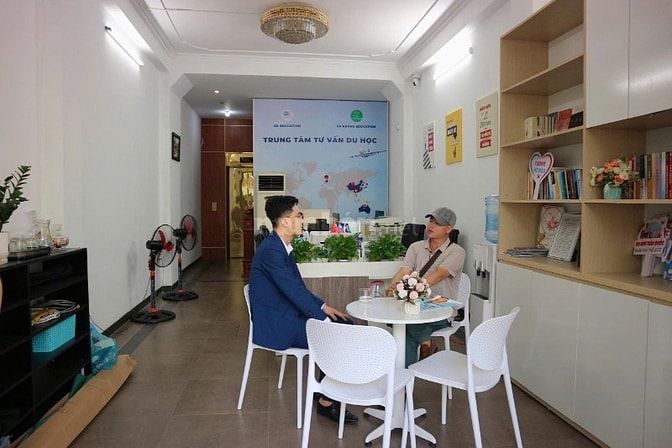 Cho thuê nhà riêng 60m tại La Khê, Hà Đông, giá 22 triệu ô tô vào nhà,