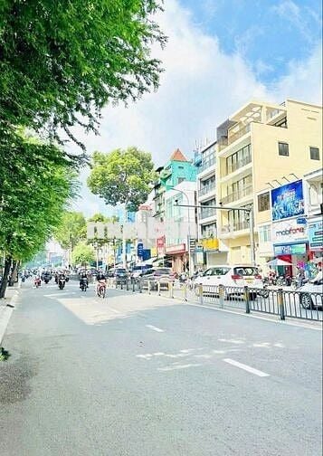 Spa nha khoa MT Lê Văn Duyệt, BT. Dt: 7x18m, Kc: trệt 3 lầu.