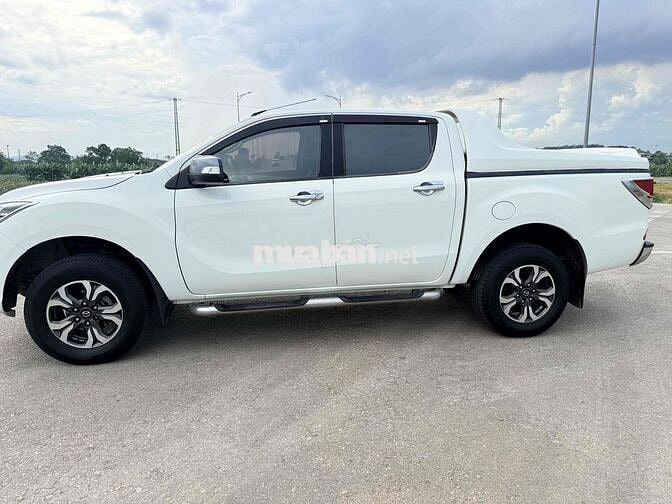 Mazda BT50 2016 2.2L 4x2 AT Trắng