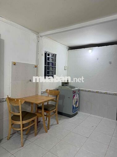 PHÒNG RẺ ĐỦ NỘI THẤT GÁC SUỐT RỘNG RÃI