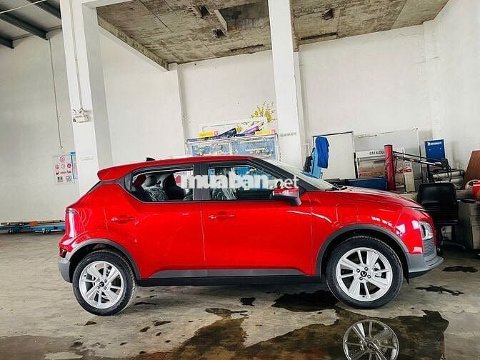 VinFast VF 5, Màu Đỏ, Trả trước chỉ từ 30 triệu