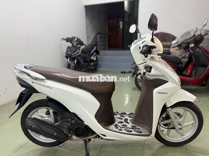 Honda Vision Trắng rin nguyên , chính chủ 