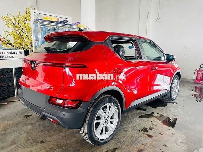VinFast VF 5, Màu Đỏ, Trả trước chỉ từ 30 triệu