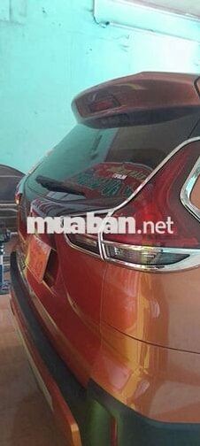 Mitsubishi Xpander Cross 7 chỗ màu Cam