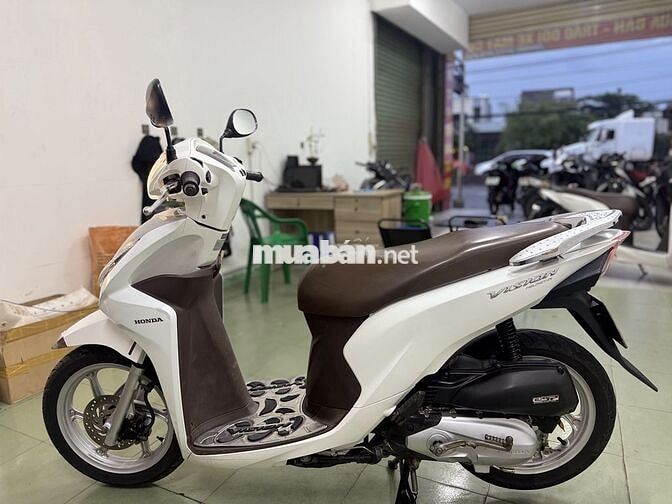 Honda Vision Trắng rin nguyên , chính chủ 