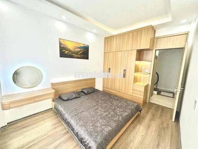 Nhà Đẹp Cầu Giấy 30m2 - 5 Tầng - Gần Phố - Ngõ Thông - Ở Ngay - Hiếm