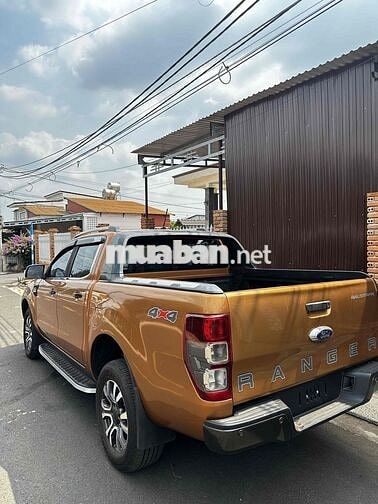 Ford Ranger Wildtrak Vàng đồng
