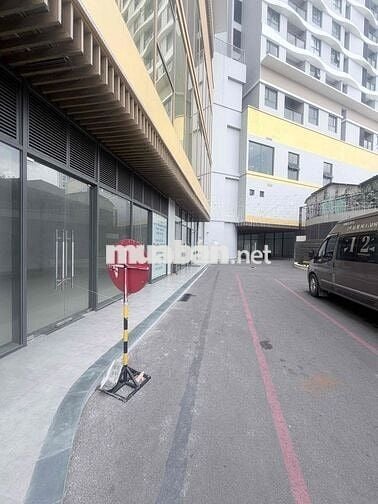 CHO THUÊ SHOPHOUSE 139m2 TRỆT + LẦU CC D-HOMME HỒNG BÀNG QUẬN 6 35tr