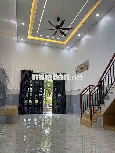🏡 BÁN NHÀ 1 TRỆT 1 LỬNG ĐỐI DIỆN CÔNG VIÊN – LONG HẬU
